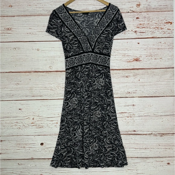 BCBGMaxAzria Watercolor Print Jersey Dress in Black/Gray Sz L - Picture 1 of 11